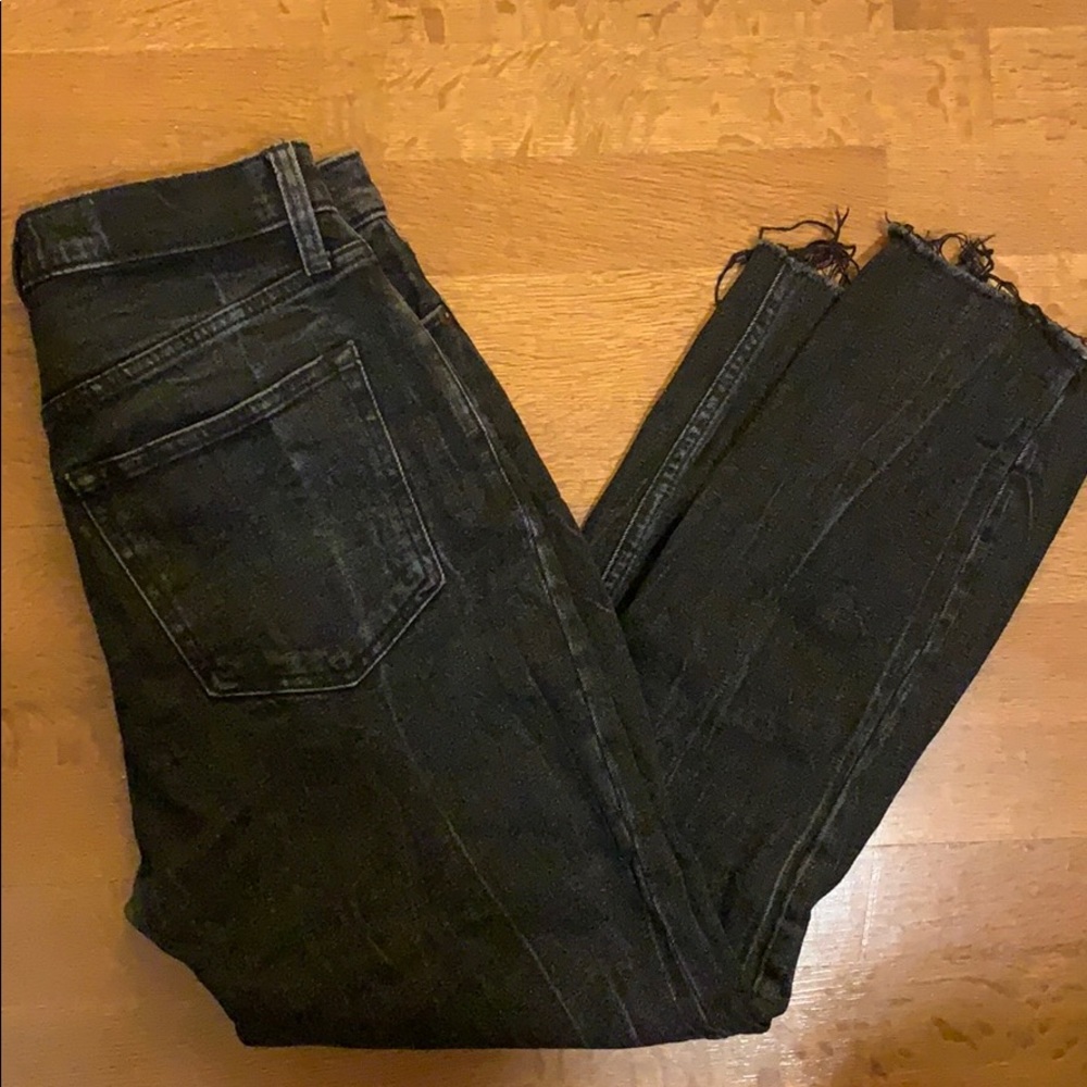 Abercrombie & Fitch Ultra High Rise Mom Jeans